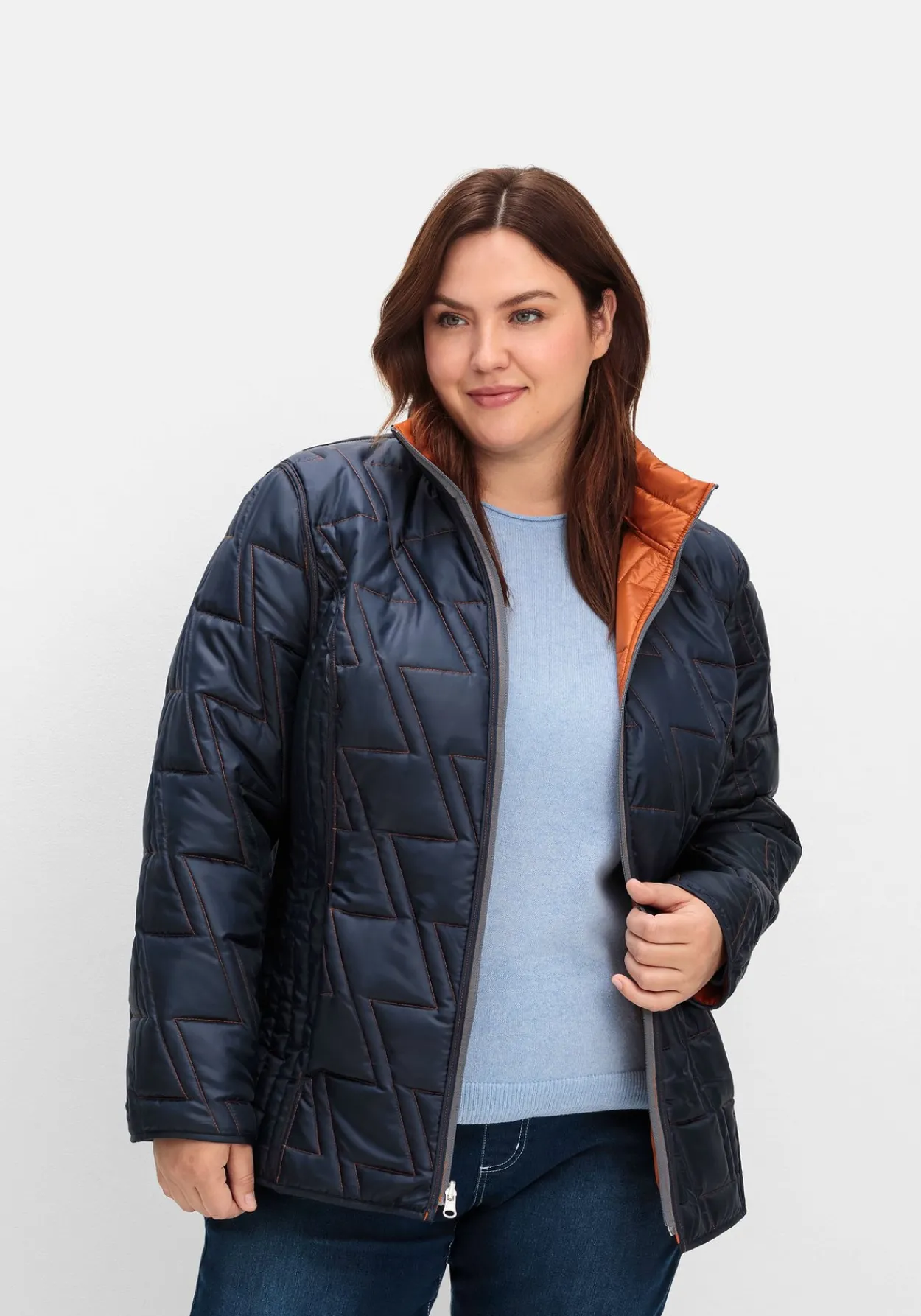 Wendesteppjacke mit Kapuze und Stehkragen<sheego New