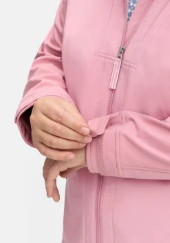 Wind- und wasserabweisende Softshelljacke<sheego x Collection L. New