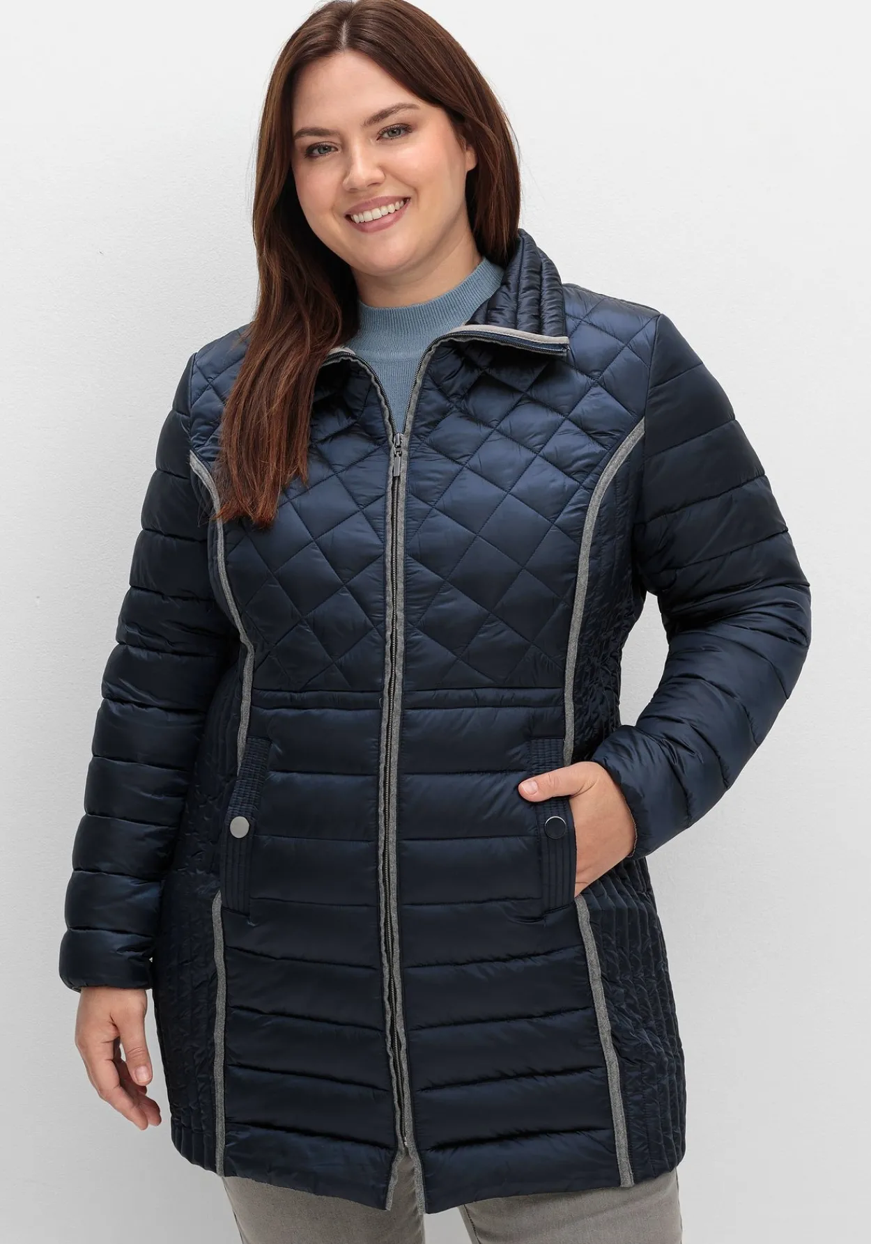 Winterjacke im Steppmix, mit feinem Schimmer<sheego Online