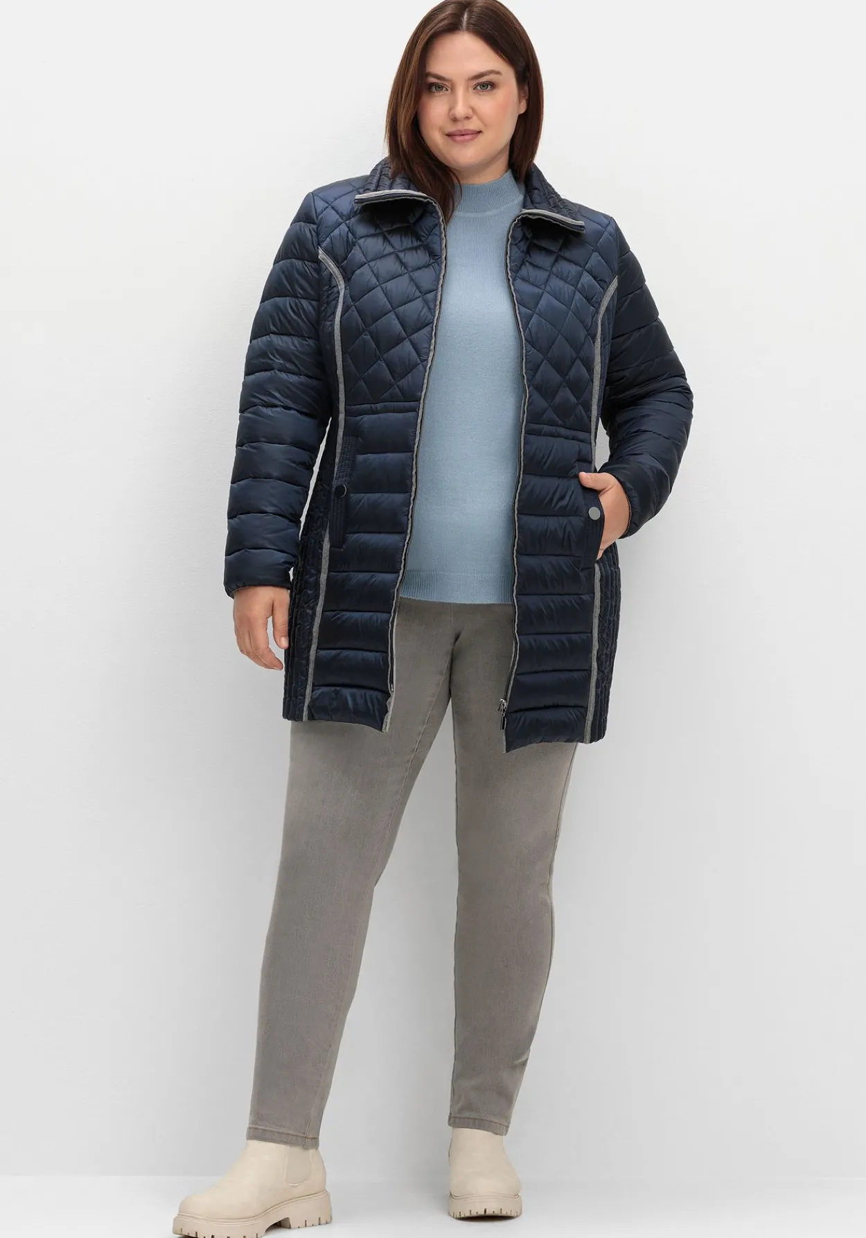 Winterjacke im Steppmix, mit feinem Schimmer<sheego Online